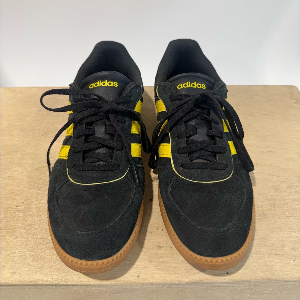adidas women’s cloud foam Black Sneakers with Yellow Stripes